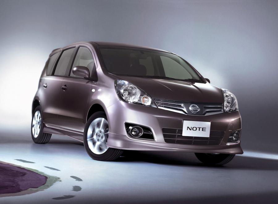  Nissan Note 15RS 2008 года  (JP) (фото 3 из 3)